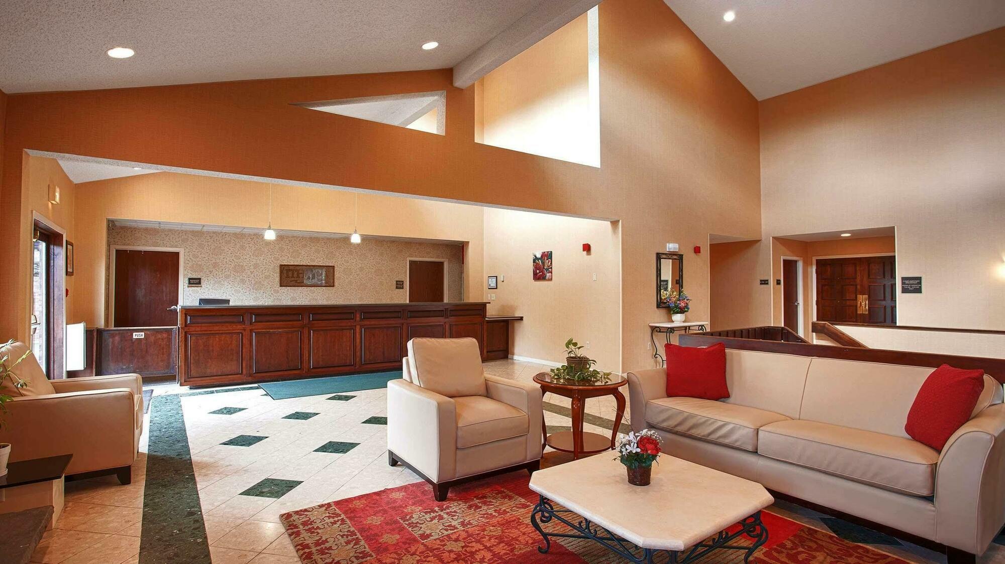 Best Western University Inn Ithaca Bagian luar foto
